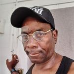 Derick Edwards - @derick.edwards.3363 - Instagram