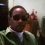 Derick Hall - @que6307 - Instagram