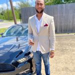 Derick Hall Jr. - @the_kinghall - Instagram
