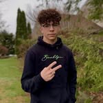 Derick - @lightskin_derick - Instagram