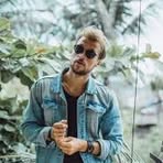 Derek Shorts - Facebook