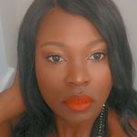 Olivia Strong - @derlyjasmin - Instagram
