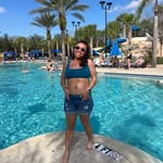 Derly Rodriguez - @thrivinginleggings - Instagram
