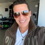 Deron Jean Daniel - @05.76336241 - Instagram