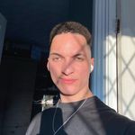 Derrian Moore - @derrianmoore - Instagram