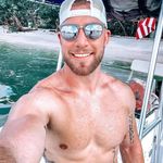 Kenneth Acker - @derrick.irving.988 - Instagram