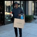 Derrick Jordan - @blackcrombie - Instagram