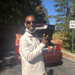Derrick Lockhart - @igotastoreinmytrunk - Instagram