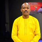 Derrick Ngoungoulou - @derrickngoungoulou - Instagram