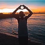 Derrick Raphael lyombo - @kawwis_store - Instagram