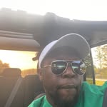 Derrick Tracy Moye - @derrick_lunchbox - Instagram