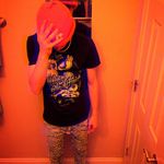 Derrick Wolf - @cantguardwolfie - Instagram