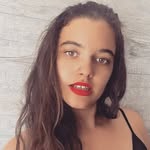 𝕯𝖊𝖘𝖎 🖤 - @desi_castro96 - Instagram