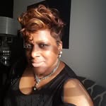 Desi Kelly - @tresses_unlimited - Instagram