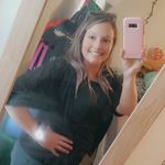 Desirae Clark - @dezzie0280 - Instagram