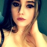 Desiree Cook - @desireecook93 - Instagram