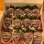 Desiree Brackett - @deelicious.unique.treats - Instagram