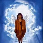 Desiree Lambert - @dez_lambert29 - Instagram