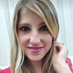 Desireé Mendonça - @desireemendoncamakeup - Instagram