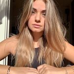 Desiree Rossi - @desirossii - Instagram