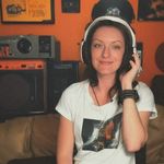 Desiree Steele - @desiree.is.painting - Instagram