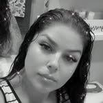 Desiree Valle - @desiree.valle.90 - Instagram