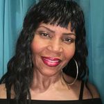 Desiree Floyd Wade - @livingtheselfmadelife - Instagram