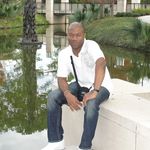Desmond Simon - @chochlateeyes - Instagram
