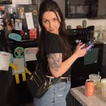Destiney Bennett - @desbenn727 - Instagram