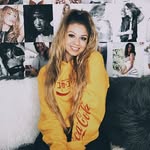 Destiny Blakely - @dezyscloset - Instagram