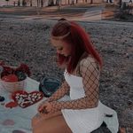 @destiny.clay - Instagram