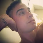 Daniel Salazar - @d.evansalazar - Instagram