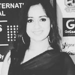 devanshi jaiswal - @devanshijaiswal - Instagram