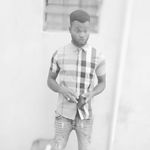 Devaughn Davis - @kem_don_genna - Instagram