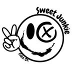 Devon Benjamin - @sweetjunkiecakeco - Instagram