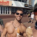 Devon Bruce - @devthebruce - Instagram