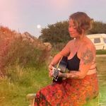 Devon - @devon.deville - Instagram