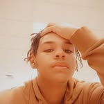 Devon Humphrey - @arronmiller112 - Instagram