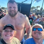 Devon & Logan - @liftingonthedl - Instagram