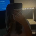 @devonvickerss - Instagram
