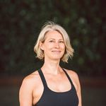 Devon Young - @devonyoungyoga - Instagram