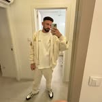 Dewi Phillips - @dewiphillips - Instagram