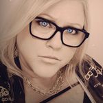 Holly DeWitt Gibson - @hugz39 - Instagram