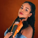 Deyanira Sánchez - @deya_musician - Instagram