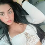@dianahott5 - Instagram