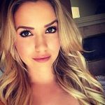 Diana moeller - @dianamoeller26 - Instagram
