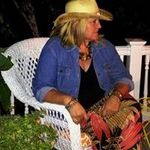 Diane Bracken - @ladydi0217 - Instagram