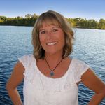 Diane Holiday - @dholiday333 - Instagram