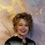 Diane DuBois Lackey - @dianesdecedge - Instagram
