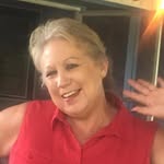 Dianne Arnaud - @lipsticklaydee - Instagram